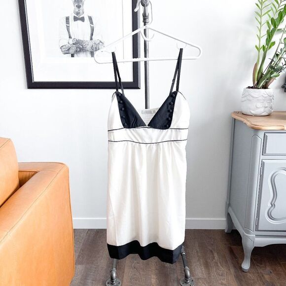 MinkPink // Size Medium // Black and White dress - Picture 2 of 10